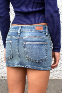 Gonna doppio bottone