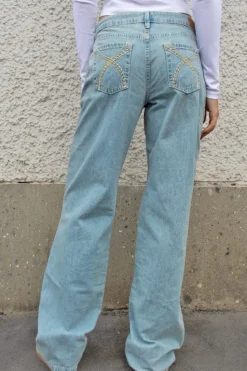 Jeans low waist con ricamo