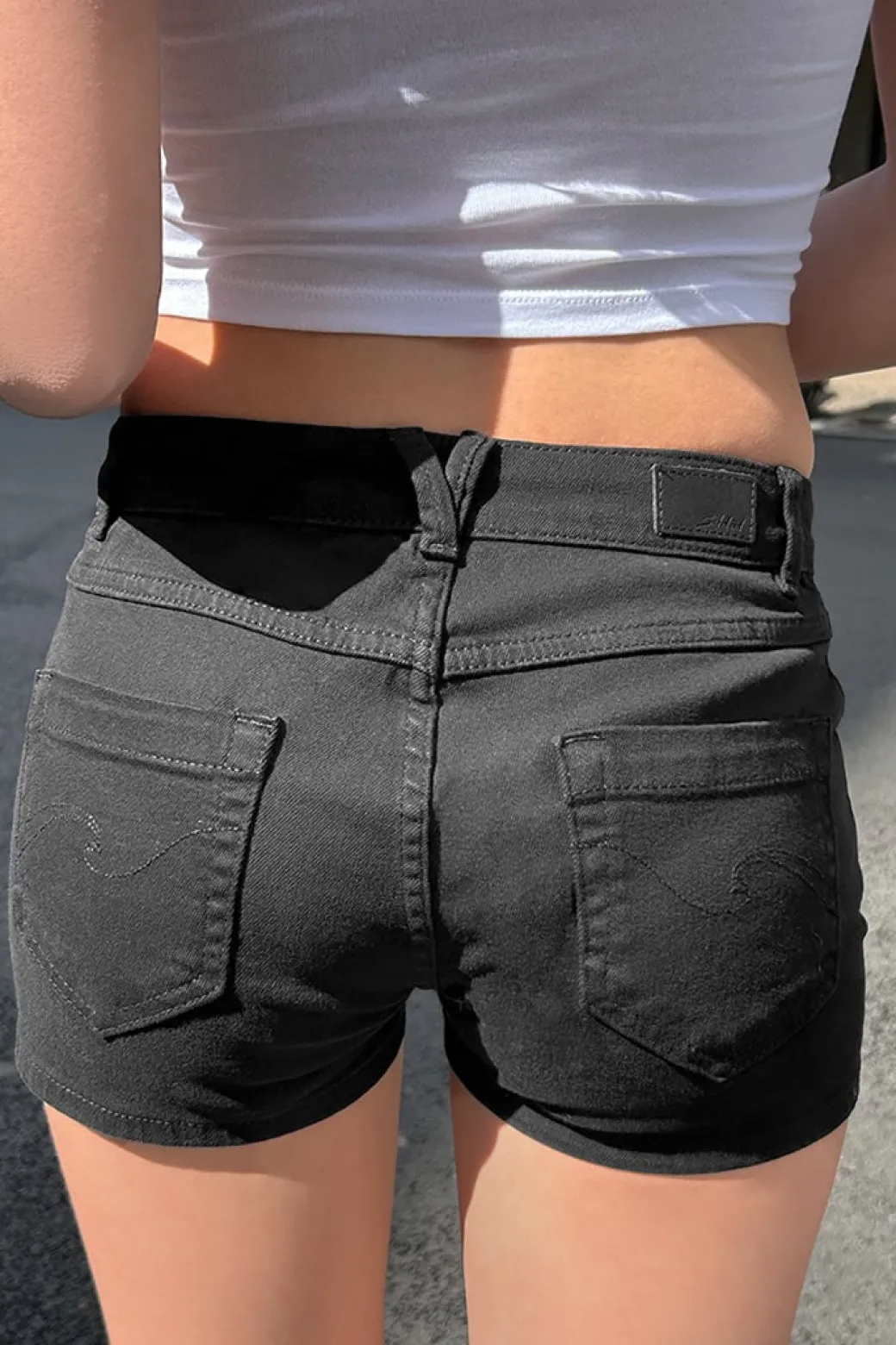 Shorts low waist