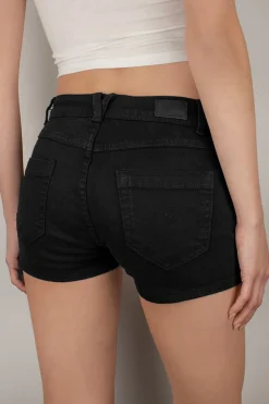 Shorts low waist